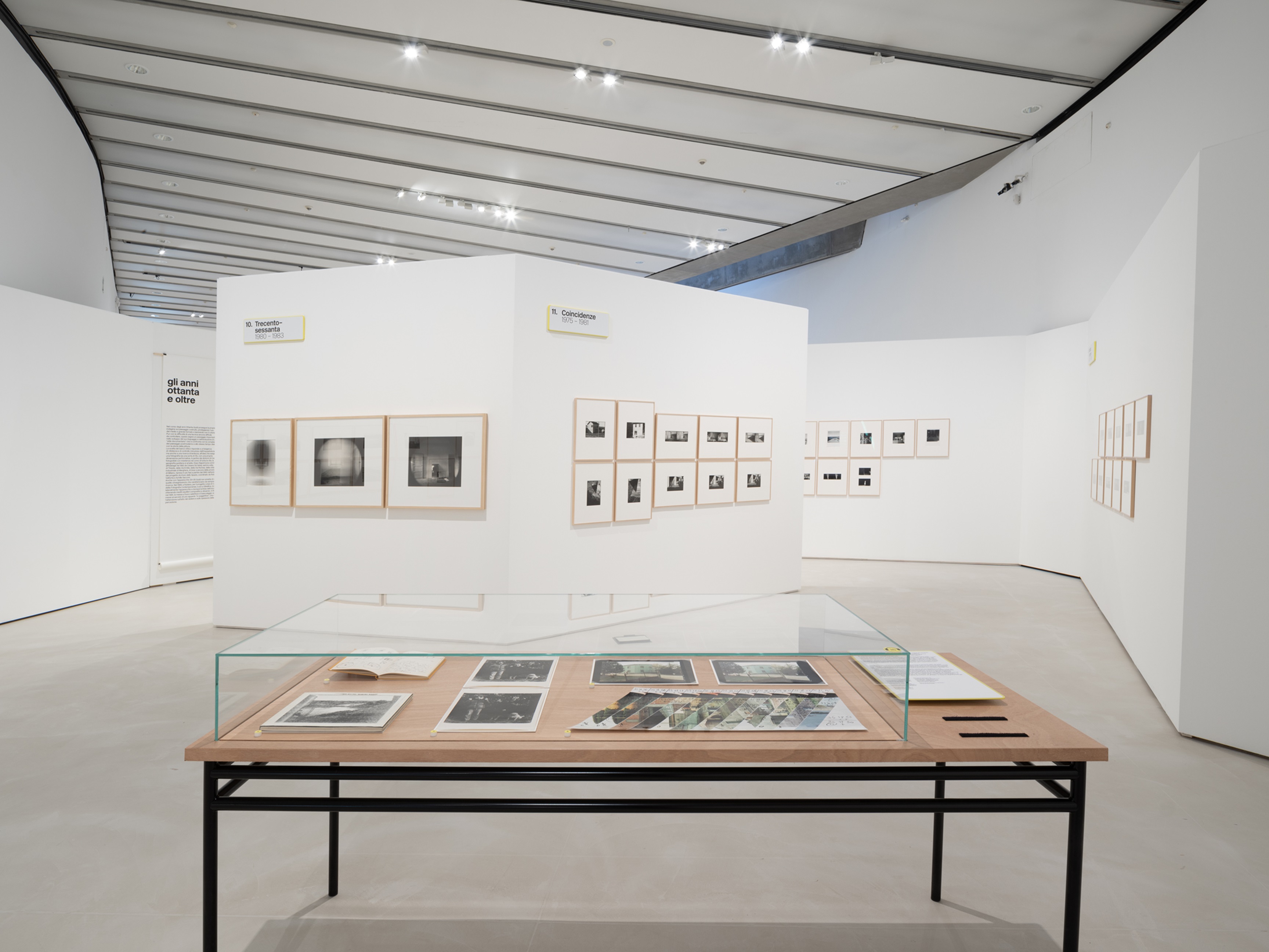 Installation for the "Guido Guidi. Col Tempo 1956-2024" exhibition, courtesy of FondazioneMAXXI, photograph by Vincenzo Labellarte