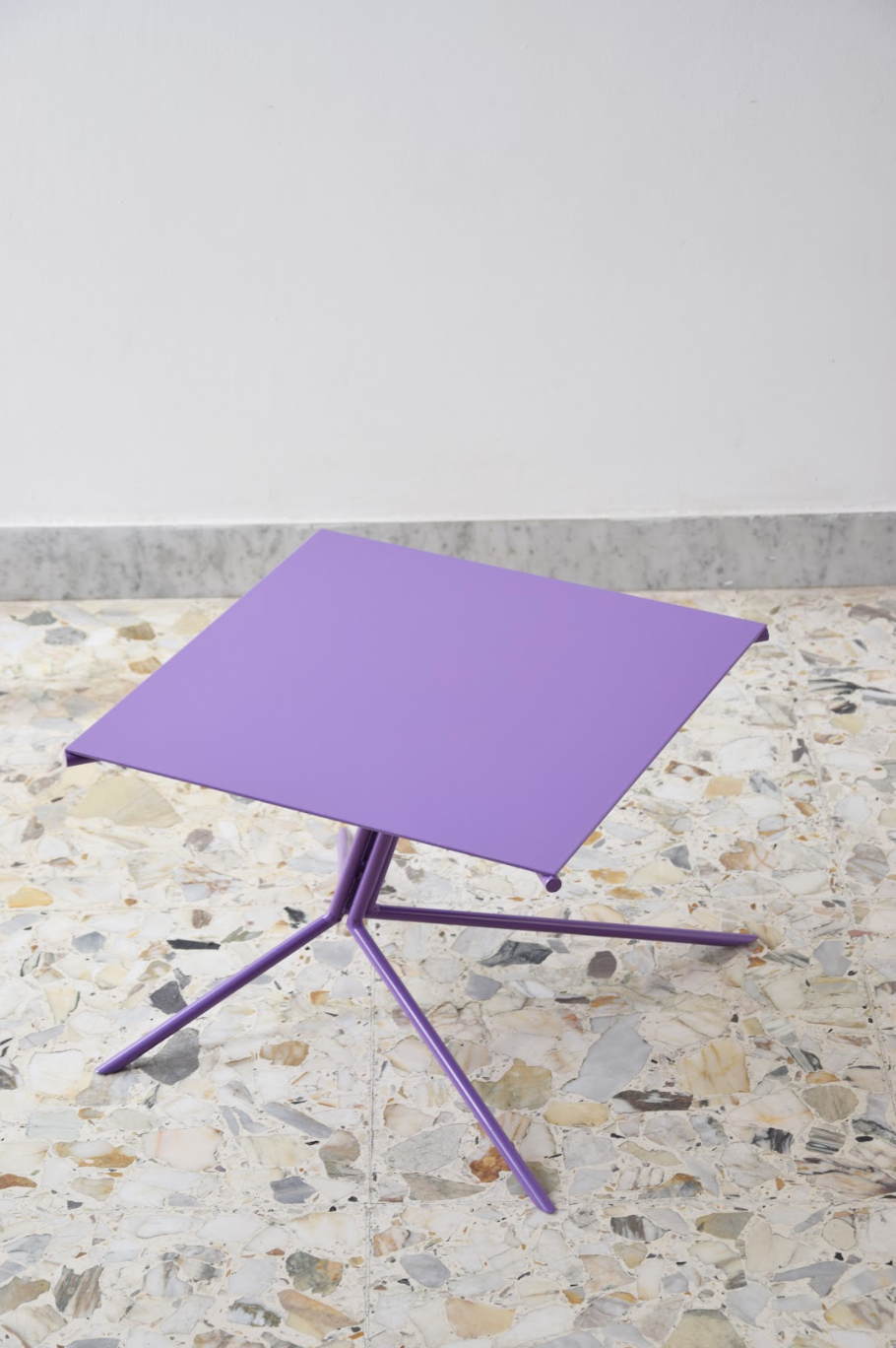 Tavolo che cammina - Purple cover