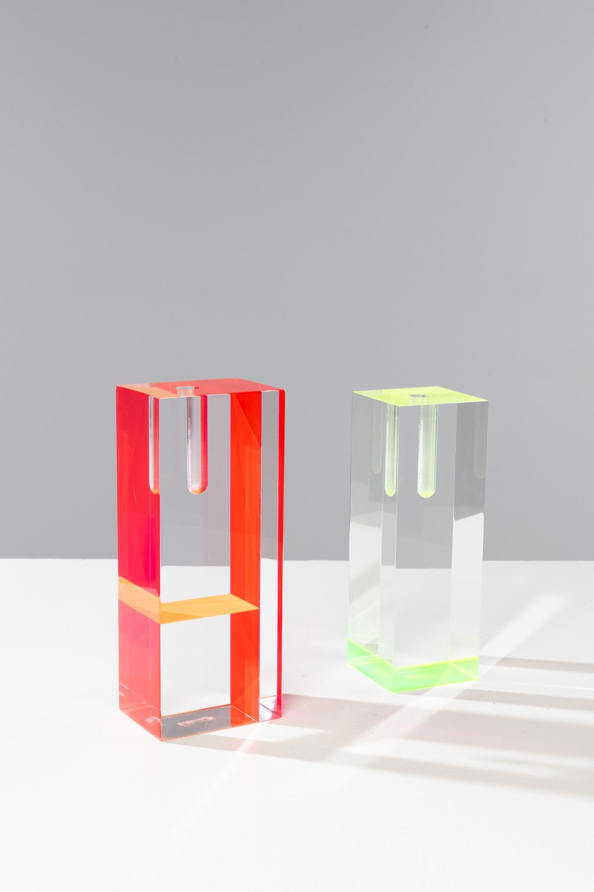 Pair of vases by Shiro Kuramata cover